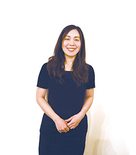 春藤 綾子